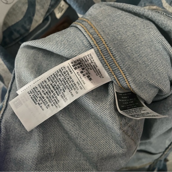 SOLD CLOT x LEVI'S sz M Year of Tiger Print Denim Jacket Blue Jeans Frog Closure - Picture 6 of 13